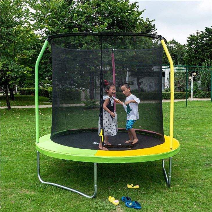 8FT studsmatta med skyddsnät